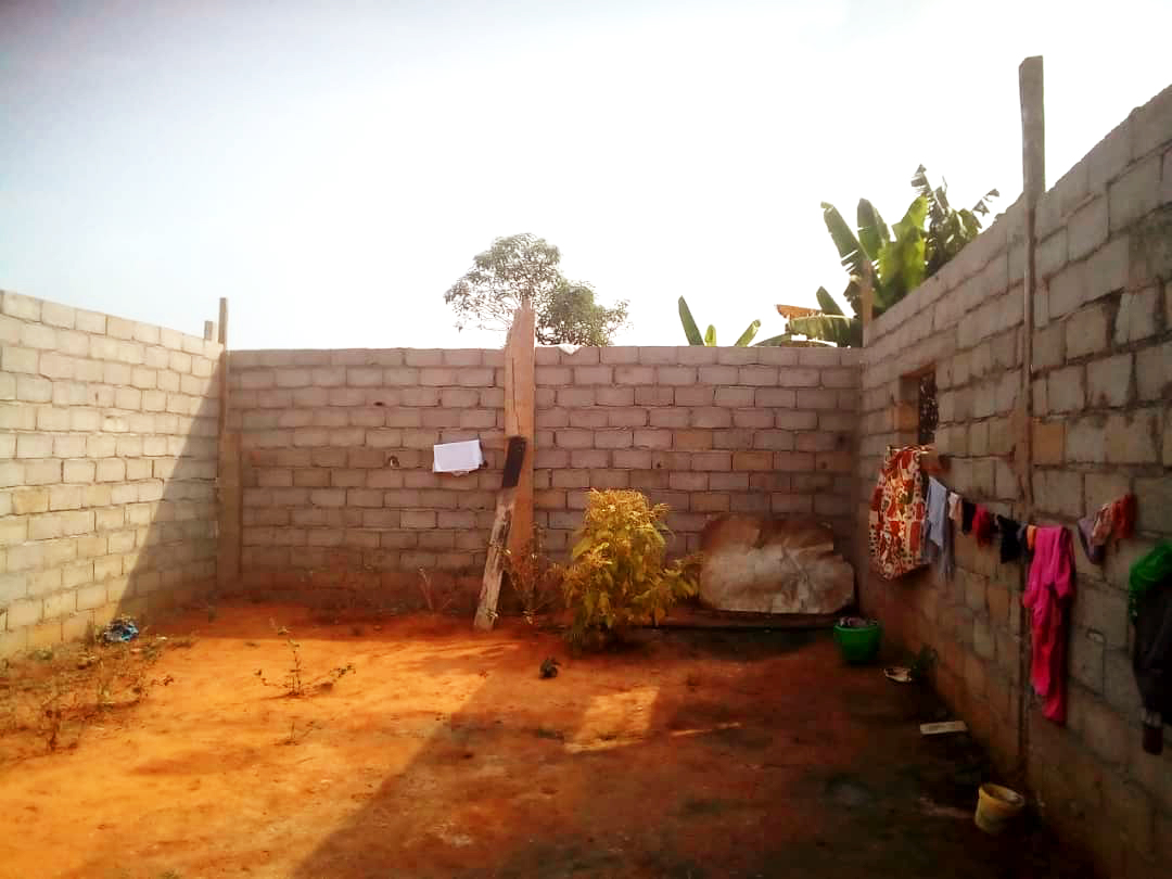 Dortoir des filles Etablissement WILLY JEANNE - Cameroun